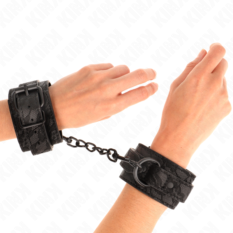 KINK - MANKIETY NA NADGARSTKI POKRYTE KORONKĄ, REGULOWANE, CZARNE, 19-26 CM