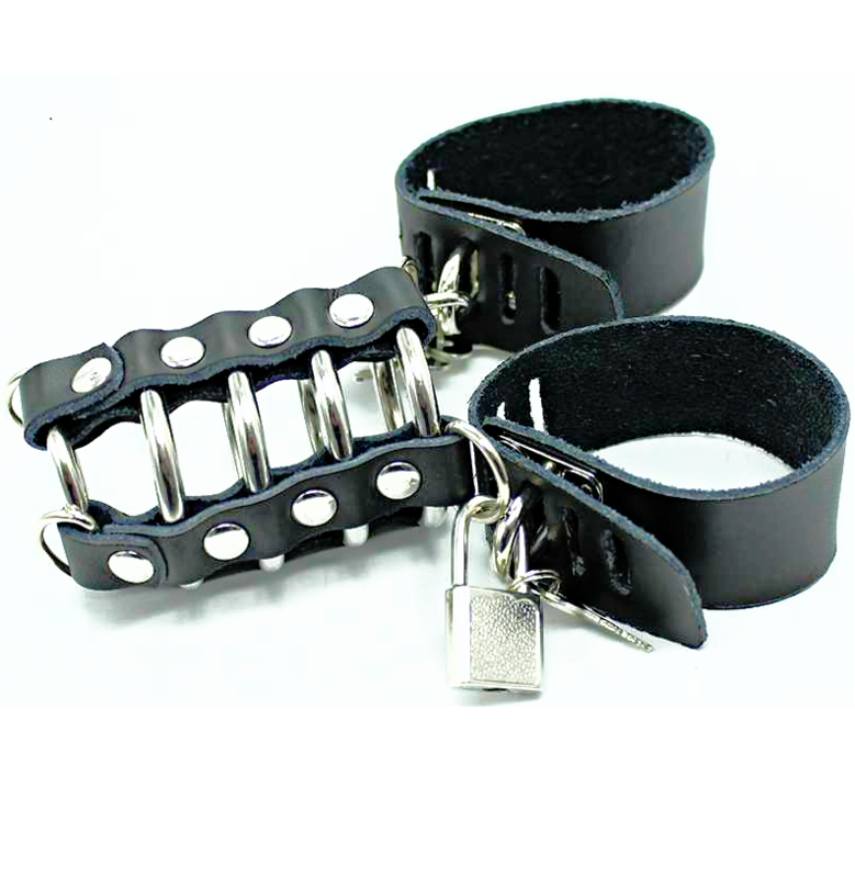 OHMAMA FETISCH - PENISKÄFIG MIT METALLRINGEN UND LEDERRIEMEN