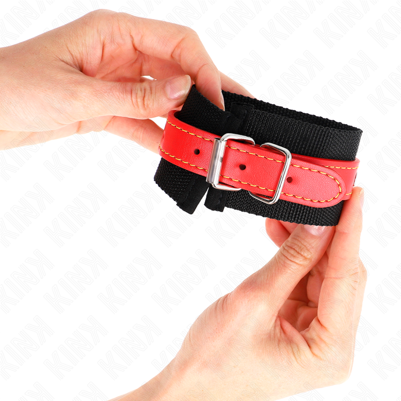 KINK - NYLONOWE KARABINEK NA NADGARSTKI CZARNE Z SKÓRZANĄ CZERWONĄ REGULOWANE 19-24 CM X 5,5 CM
